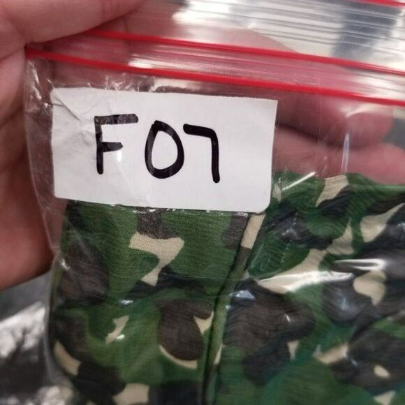 J.CREW Silk Cami Tank Top‎ Womens 6 Camouflage Army Green Spaghetti Straps EUC - Picture 9 of 9